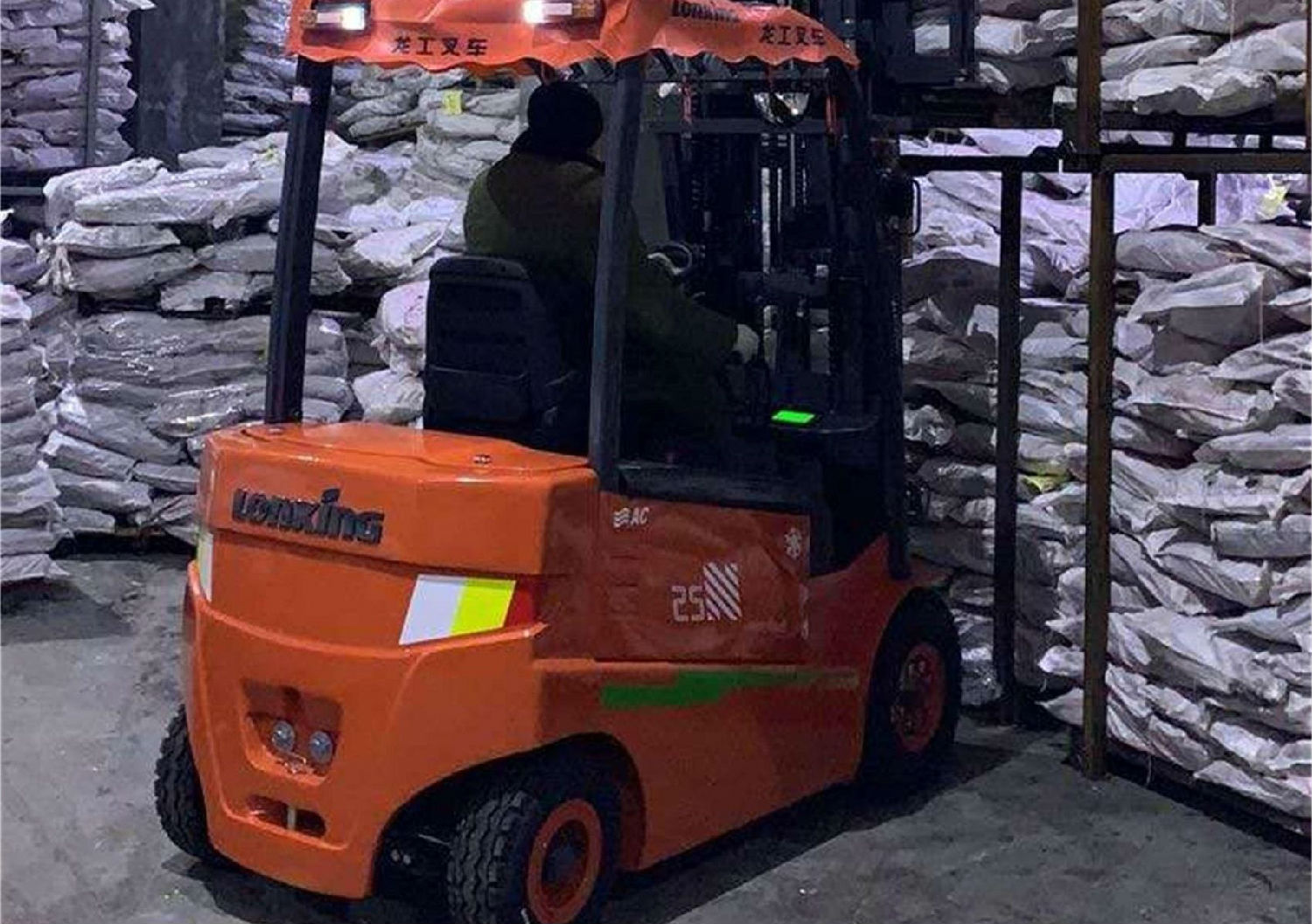 冷庫電動叉車
